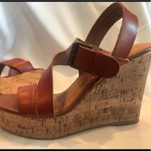 Platform wedge sandals